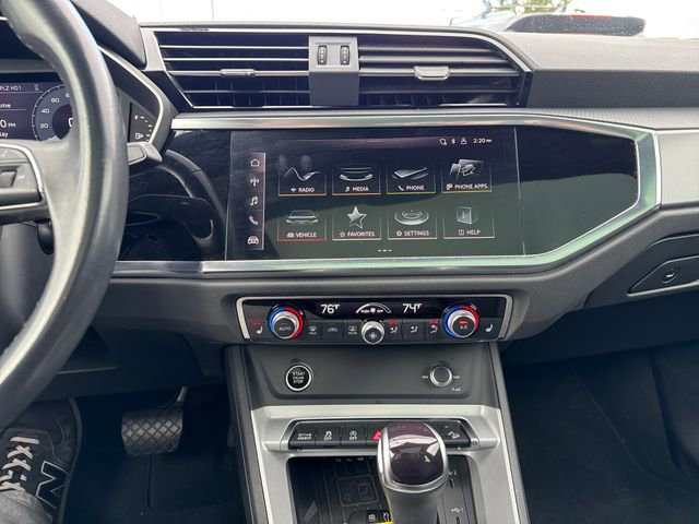 Used 2024 Audi Q3 2.0T Premium image 23