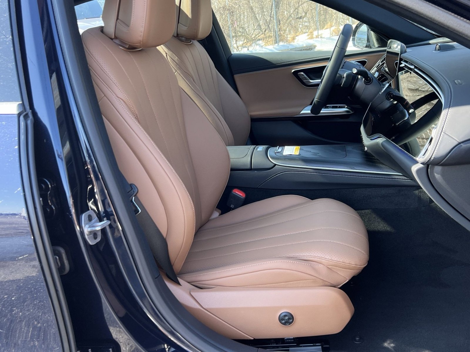 New 2026 Mercedes-Benz E 350 4MATIC Sedan image 26