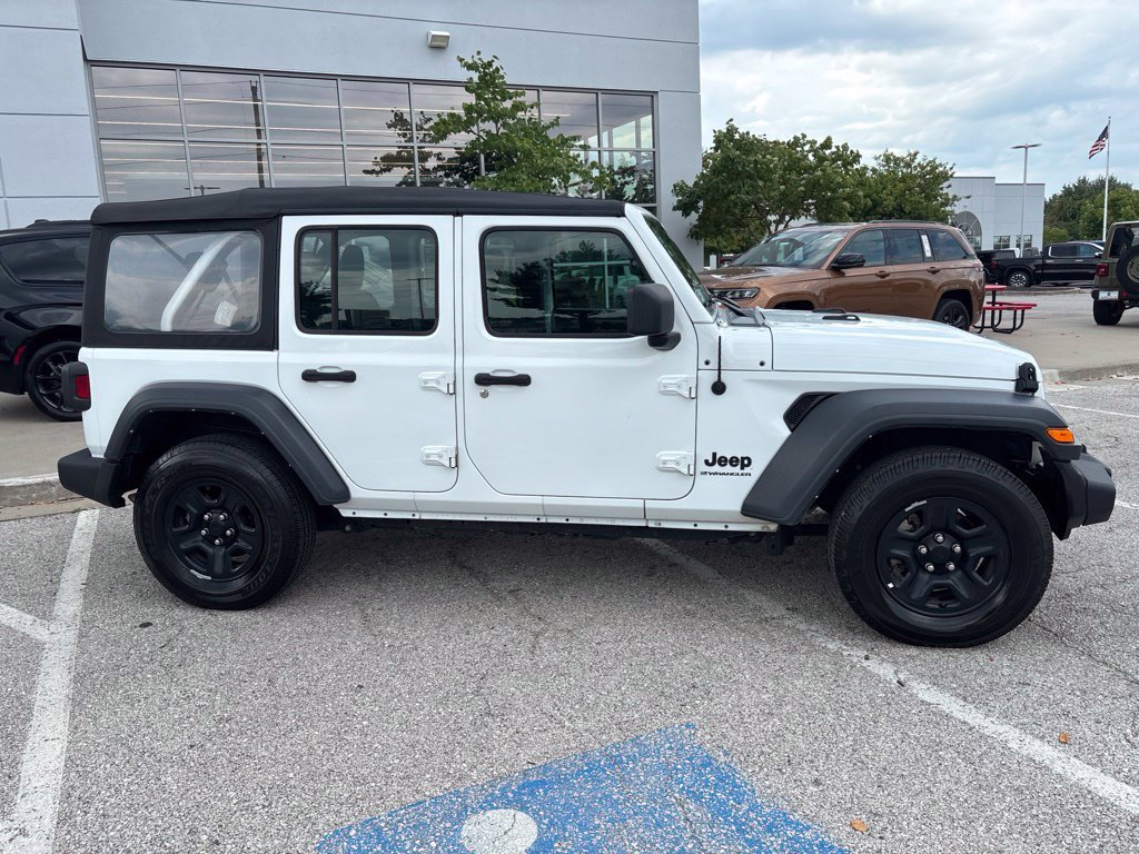 Used 2023 Jeep Wrangler Unlimited Sport AWD/4WD image 12