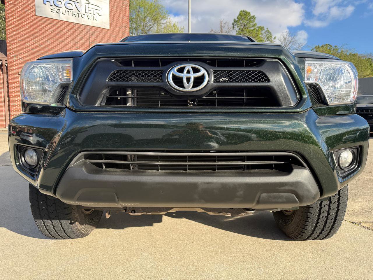 Used 2014 Toyota Tacoma PreRunner w/ TRD Sport Package image 9