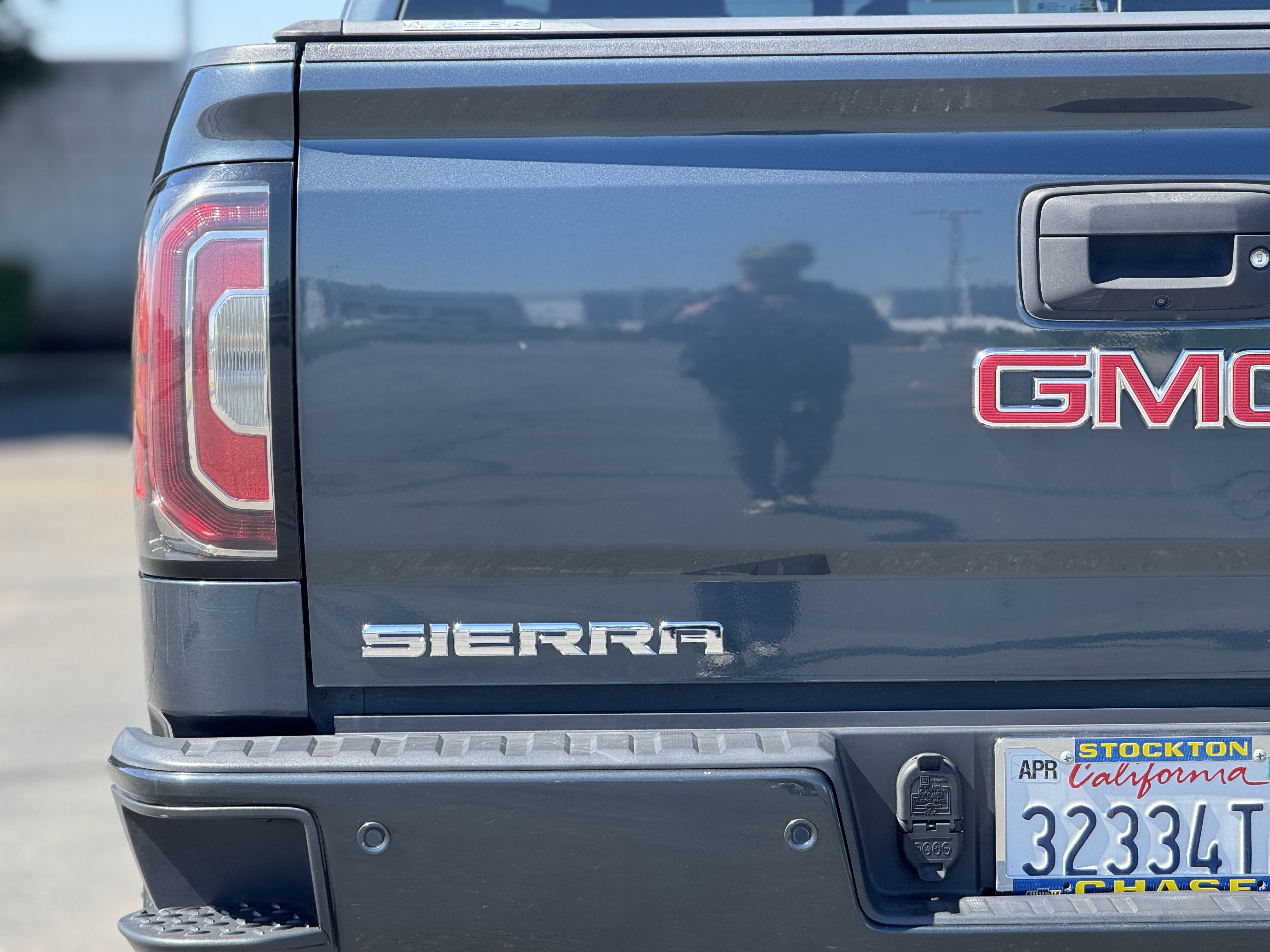 Used 2017 GMC Sierra 1500 Denali w/ Denali Ultimate Package AWD/4WD image 7