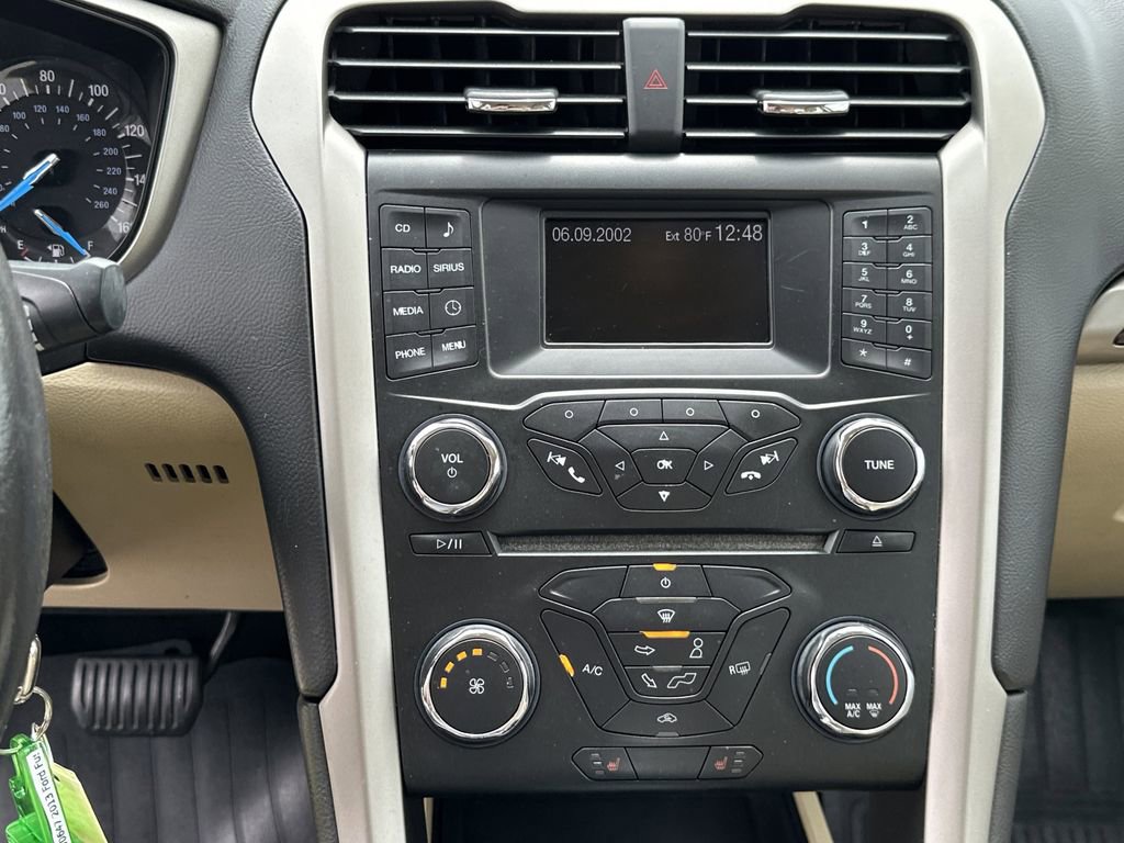 Used 2013 Ford Fusion SE image 23