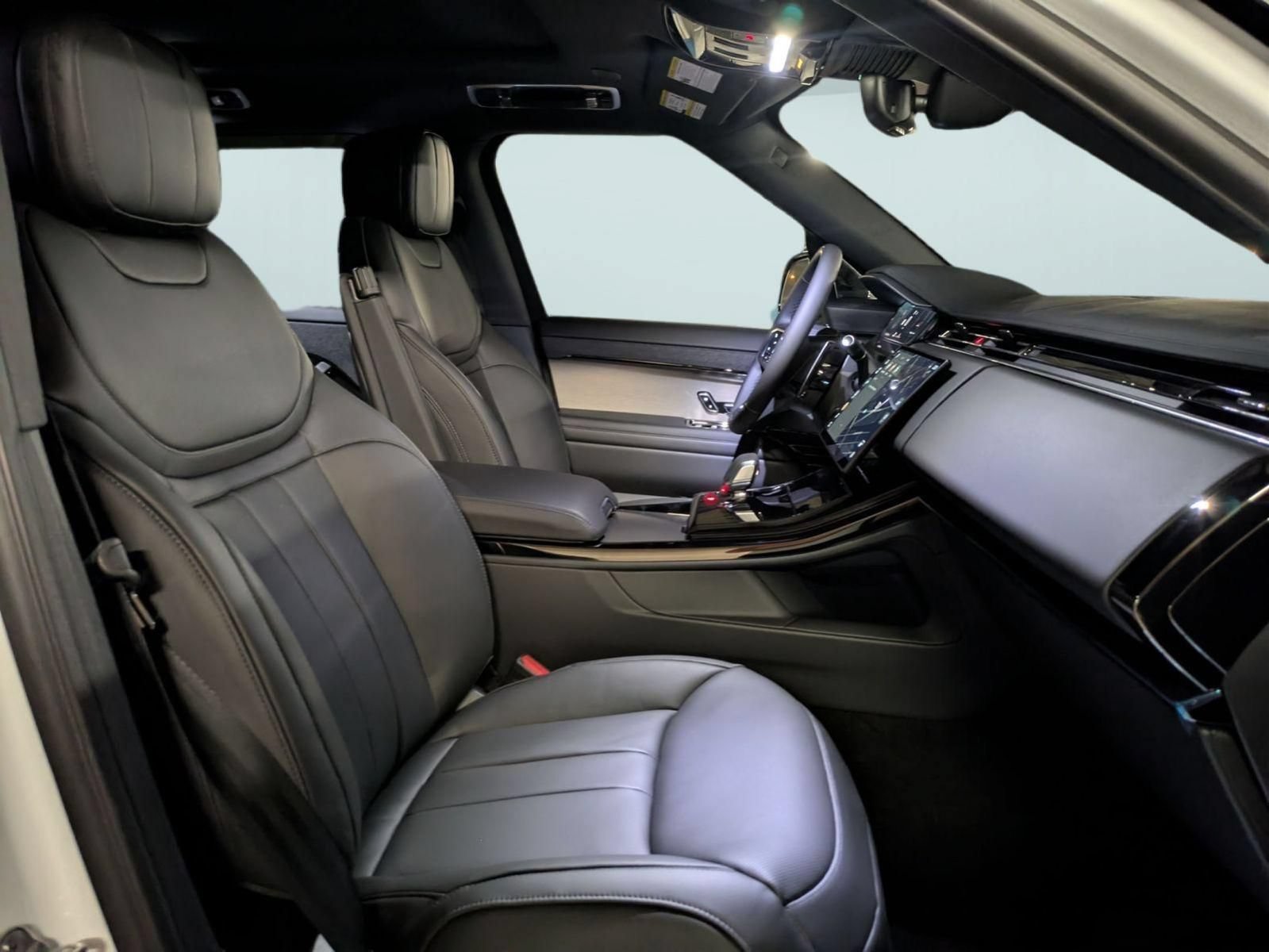 New 2026 Land Rover Range Rover Sport SE AWD/4WD image 53