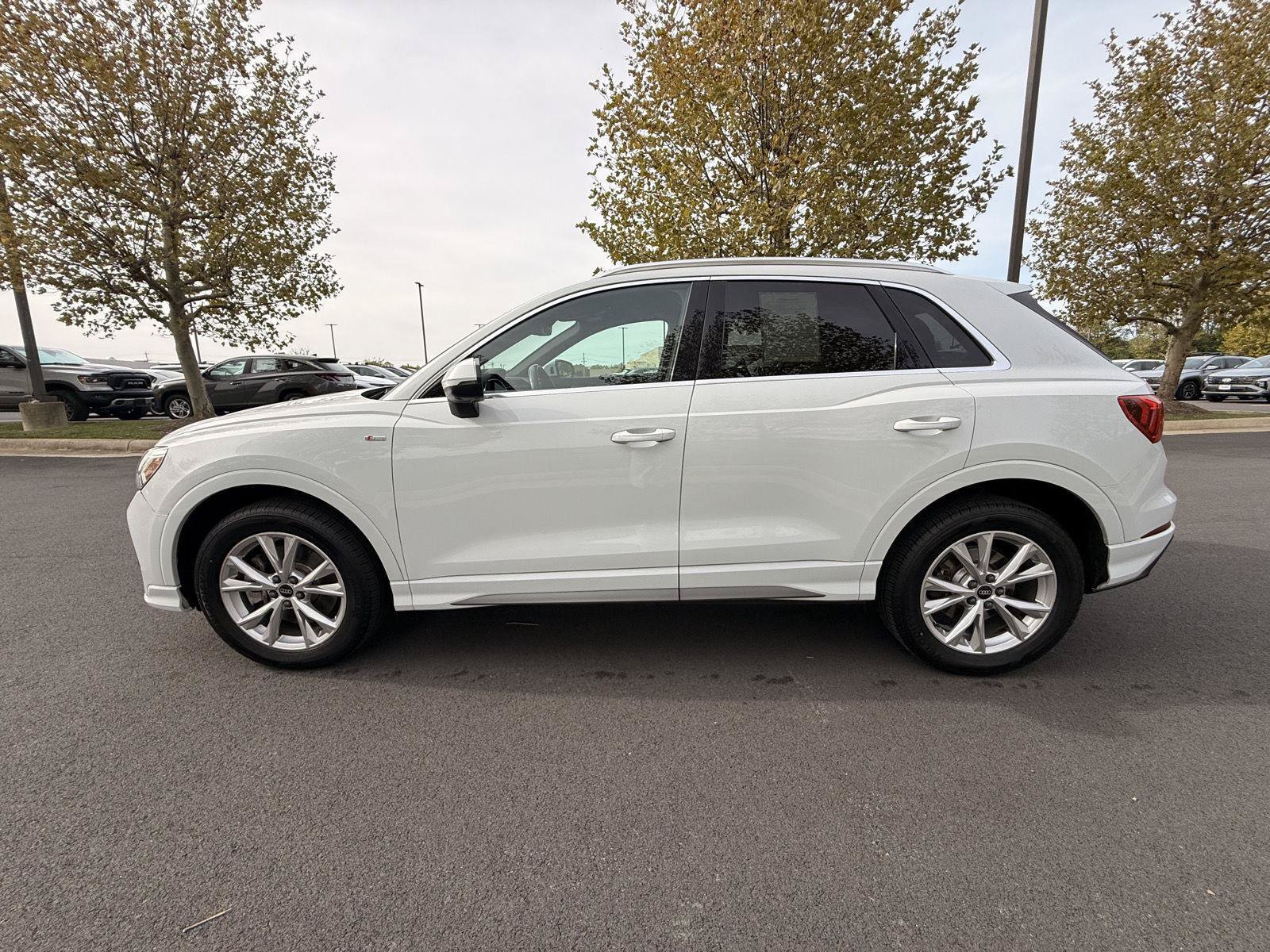 Used 2023 Audi Q3 2.0T Premium Plus AWD/4WD image 8