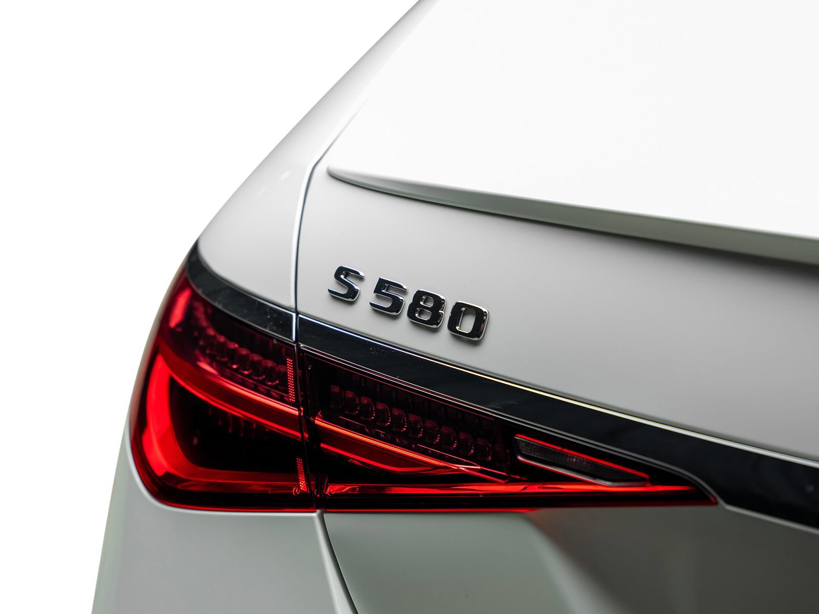 Used 2023 Mercedes-Benz S 580 4MATIC Sedan w/ AMG Line image 15