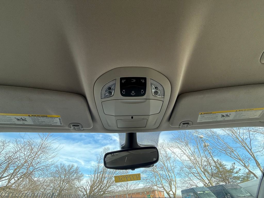 Used 2023 Chrysler Pacifica Touring-L image 30