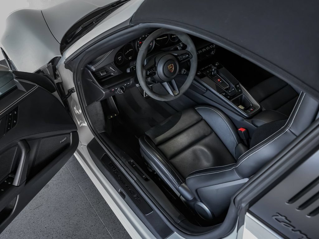 Certified 2023 Porsche 911 Targa 4 GTS AWD/4WD image 4