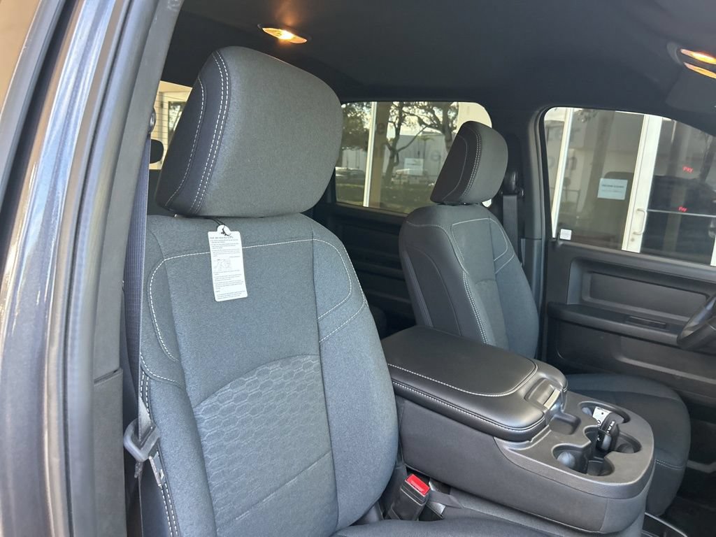 Used 2025 RAM 3500 Tradesman w/ Chrome Appearance Group AWD/4WD image 20