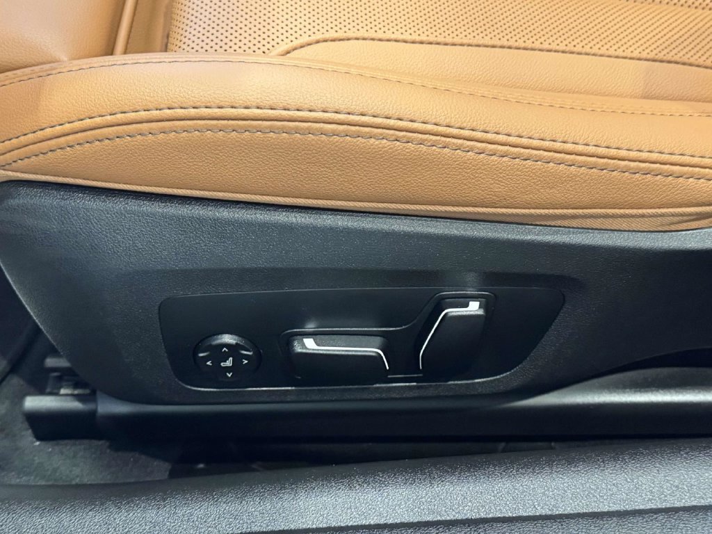 Used 2026 BMW 430i xDrive Convertible AWD/4WD image 18