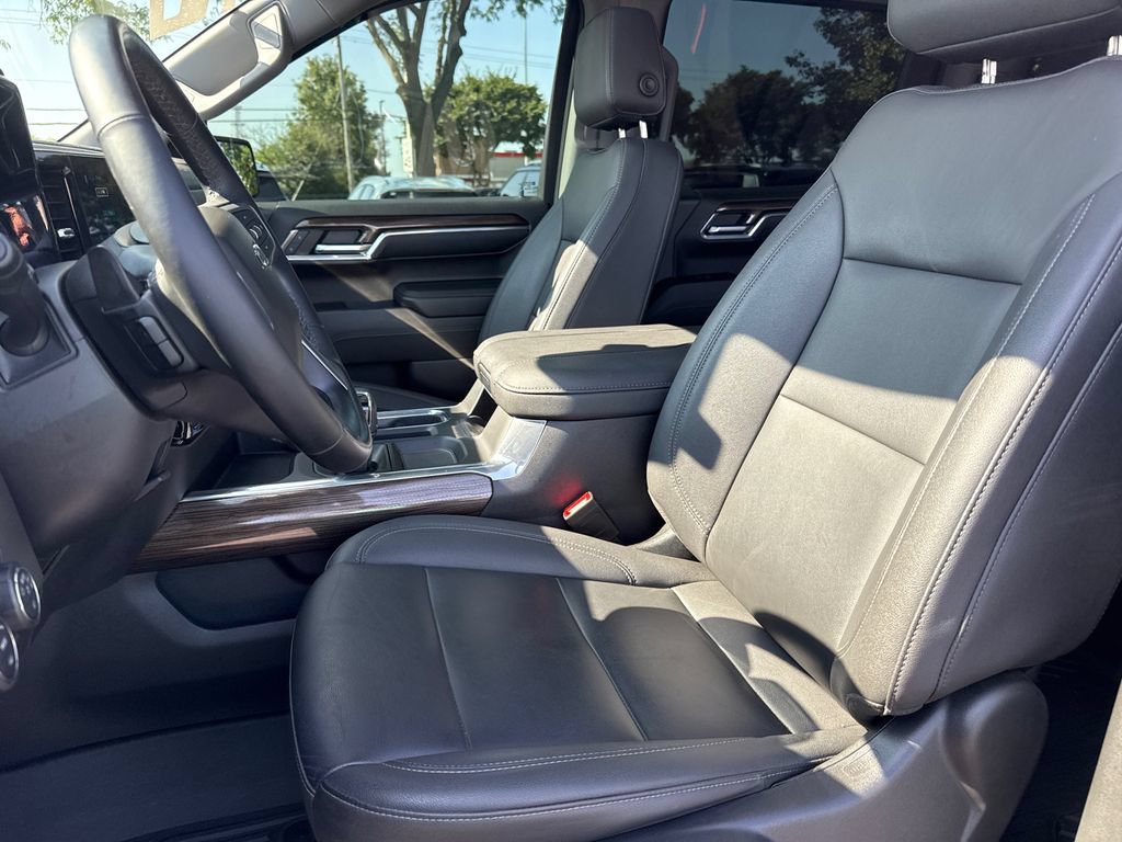 Certified 2023 Chevrolet Silverado 1500 LT Trail Boss w/ LT Trail Boss Premium Package AWD/4WD image 17