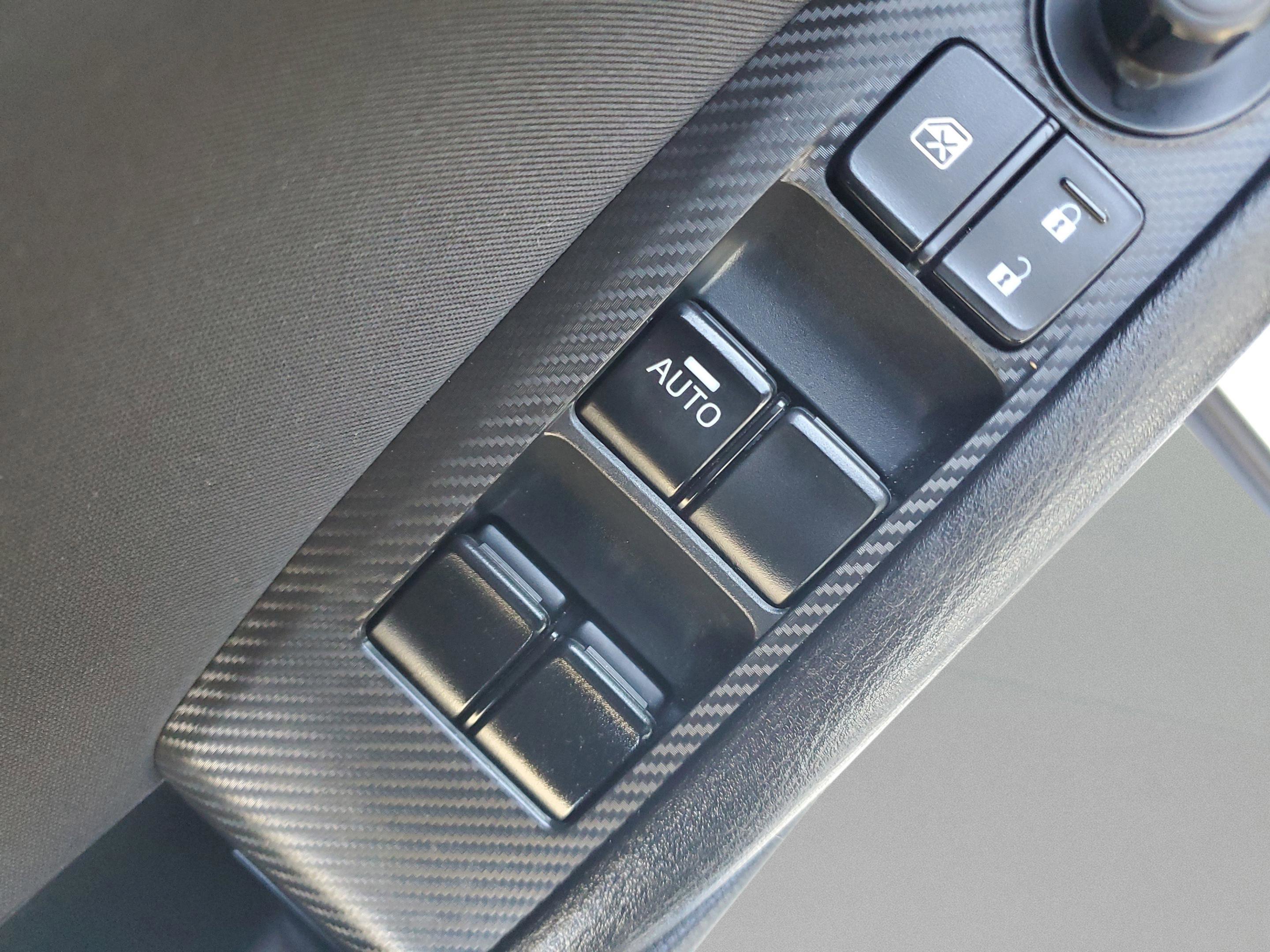 Used 2017 MAZDA CX-3 Sport image 17