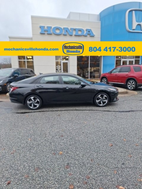 Used 2023 Hyundai Elantra SEL w/ Convenience Package image 1