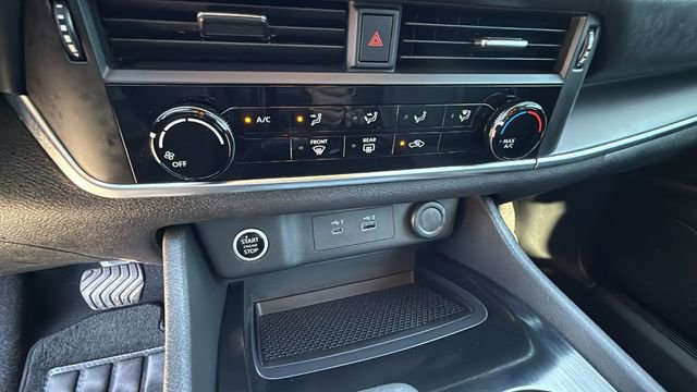 Used 2021 Nissan Rogue S image 14