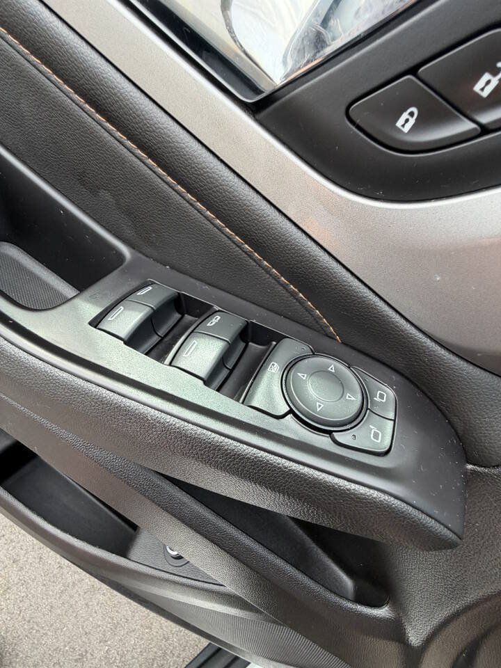 Used 2019 Chevrolet Traverse LT AWD/4WD image 29