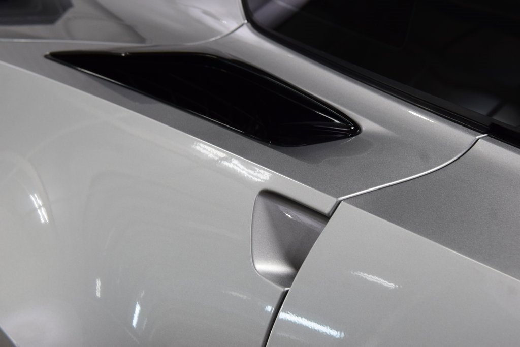 Used 2015 Chevrolet Corvette Z06 w/ 3LZ Preferred Equipment Group image 23