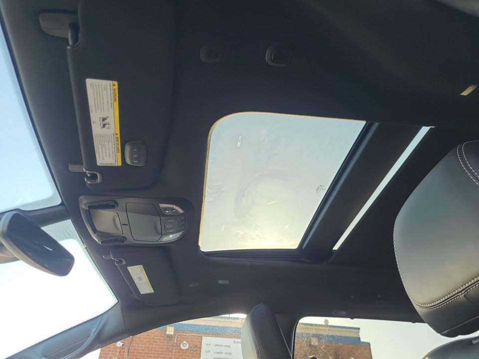 New 2026 Chrysler Pacifica Limited w/ S Appearance Package image 21