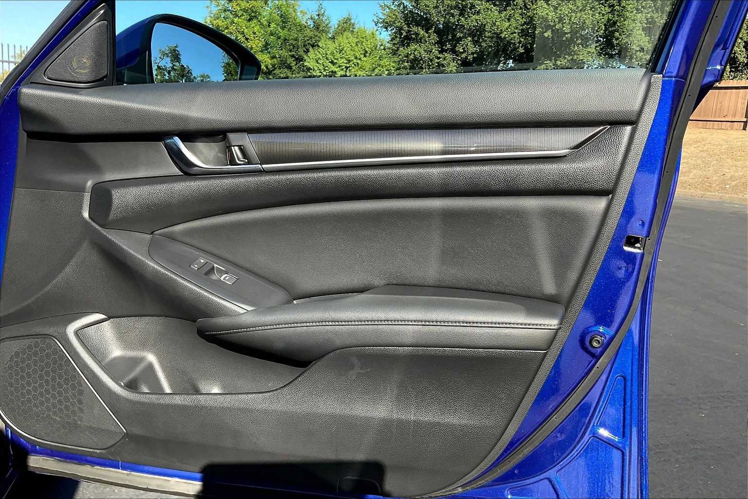 Used 2020 Honda Accord Sport image 26