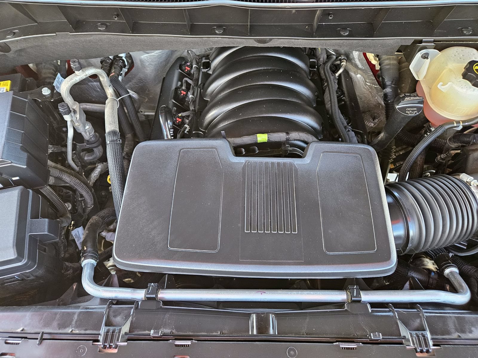 Used 2024 Chevrolet Silverado 1500 LT RWD image 32