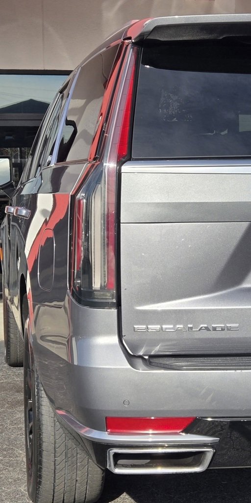 Used 2021 Cadillac Escalade Premium Luxury image 9