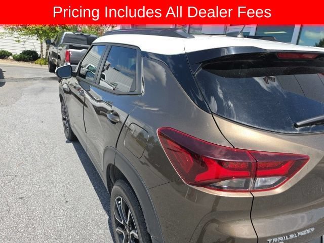 Used 2021 Chevrolet TrailBlazer ACTIV w/ Sun and Liftgate Package AWD/4WD image 16