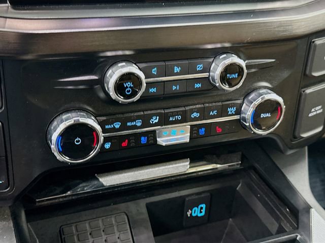 Used 2023 Ford F350 Lariat w/ Chrome Package AWD/4WD image 16