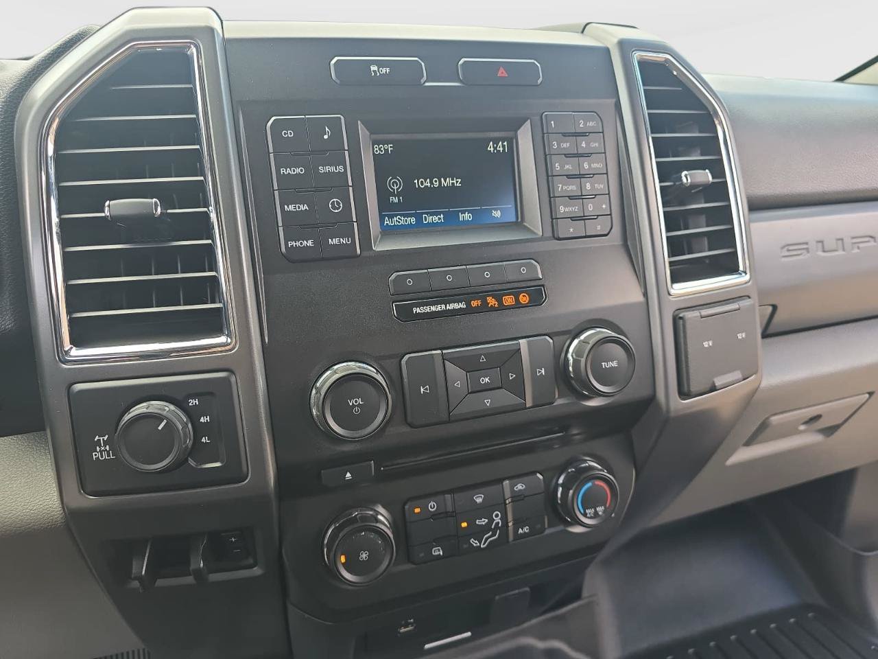 Used 2017 Ford F250 XLT w/ Camper Package AWD/4WD image 23