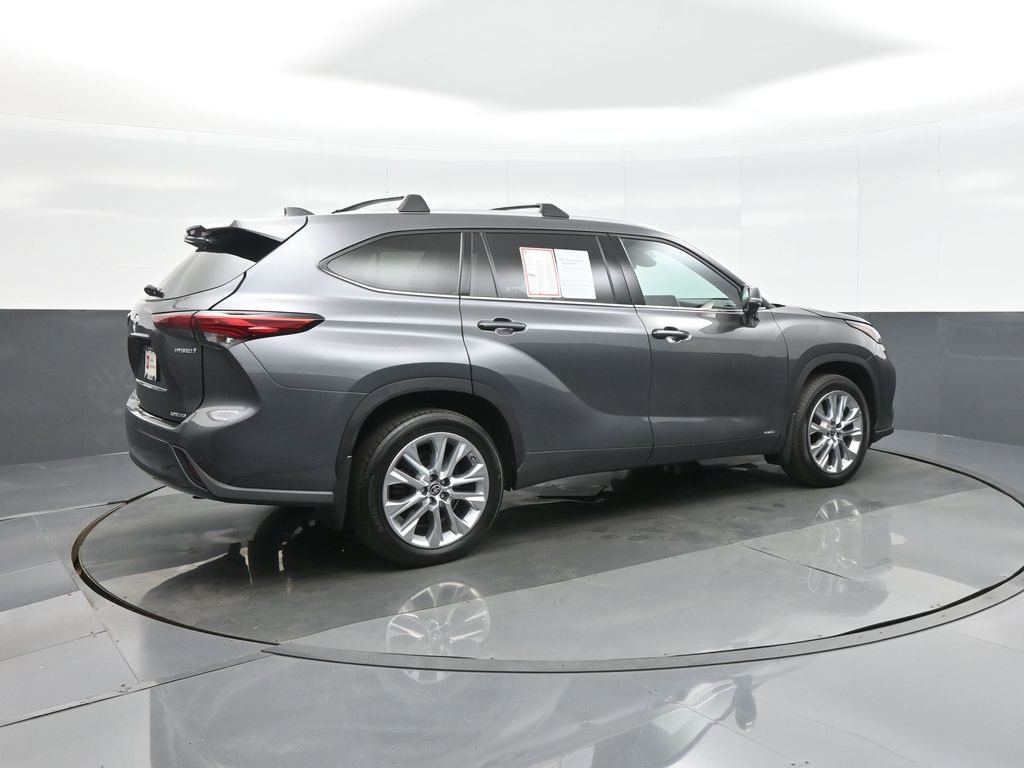 Used 2022 Toyota Highlander Limited image 7