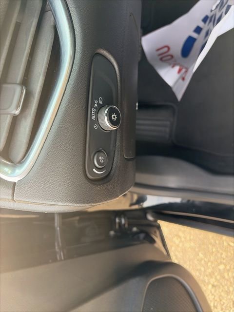 Used 2024 Chevrolet Malibu LT FWD image 19