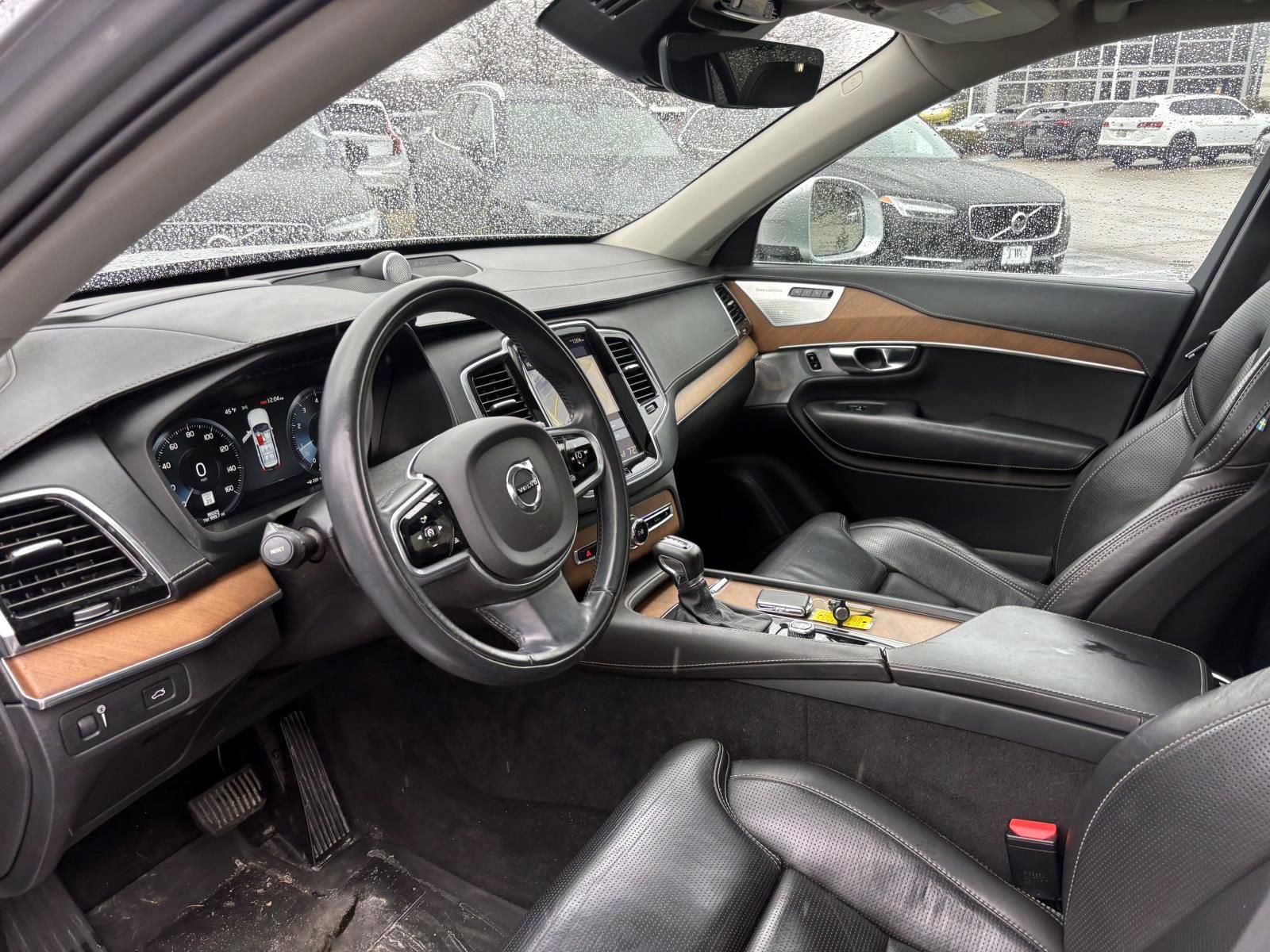 Used 2017 Volvo XC90 T6 Inscription w/ Vision Package image 24