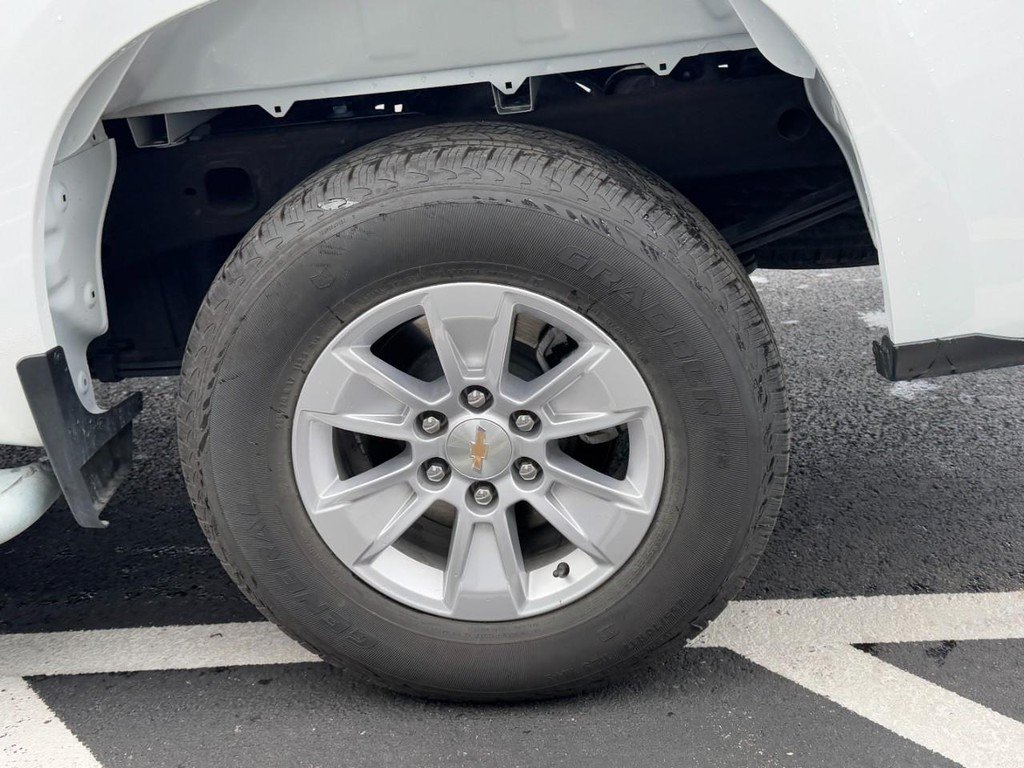 Used 2025 Chevrolet Silverado 1500 W/T RWD image 10