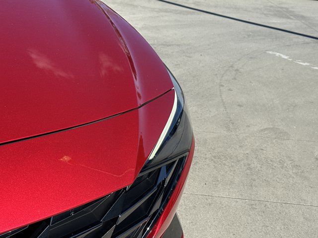 Used 2021 Hyundai Elantra Limited image 14