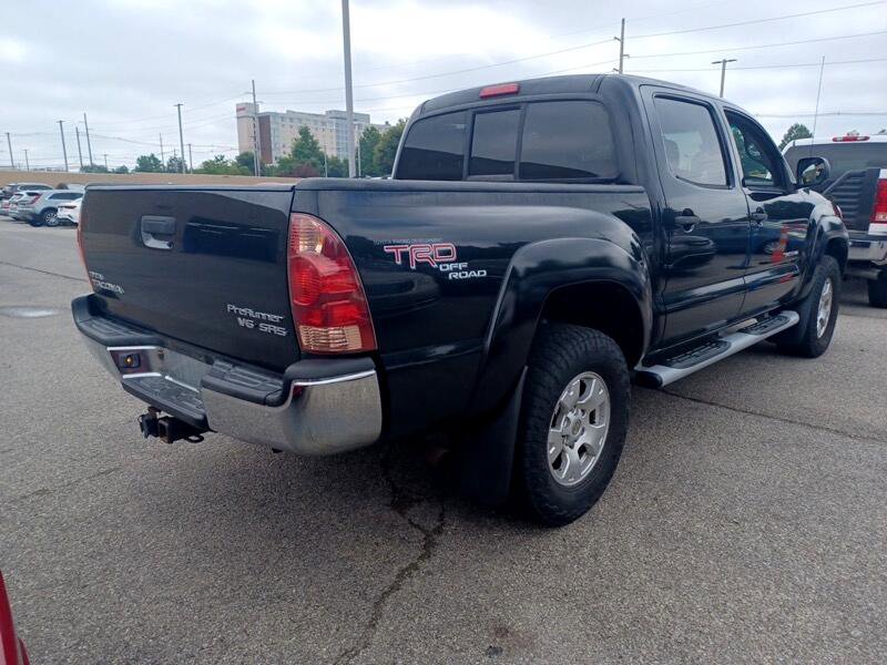 Used 2005 Toyota Tacoma PreRunner image 14