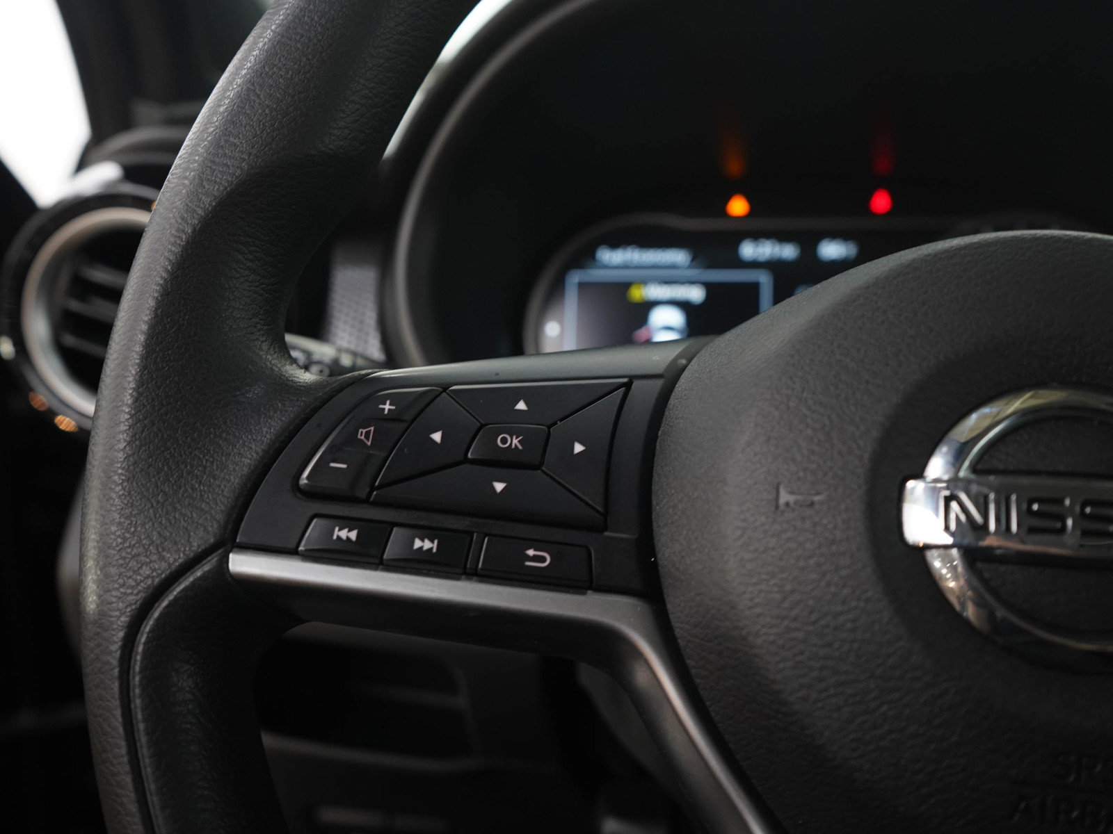 Used 2020 Nissan Kicks SV FWD image 23