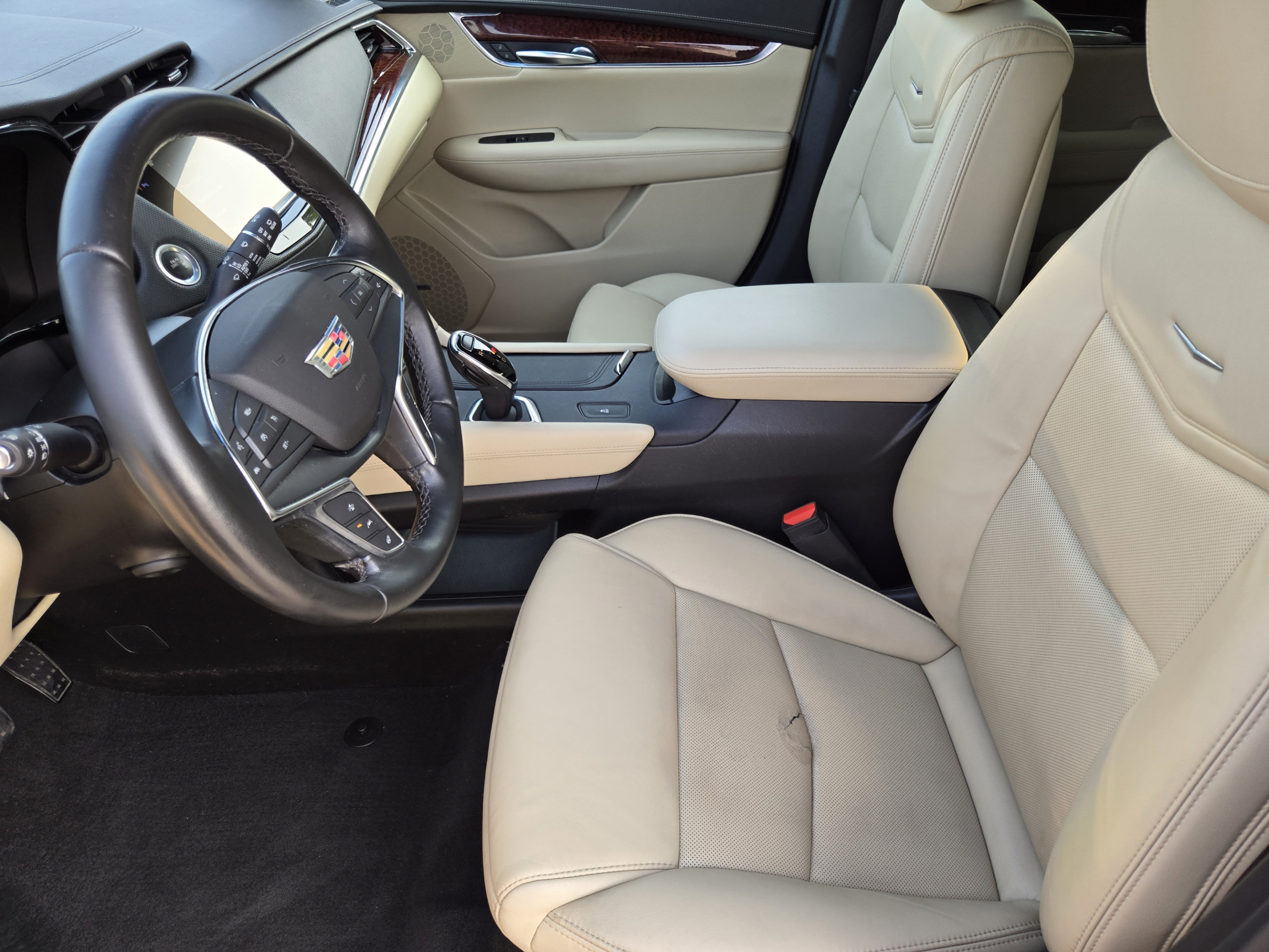 Used 2019 Cadillac XT5 Luxury FWD image 9