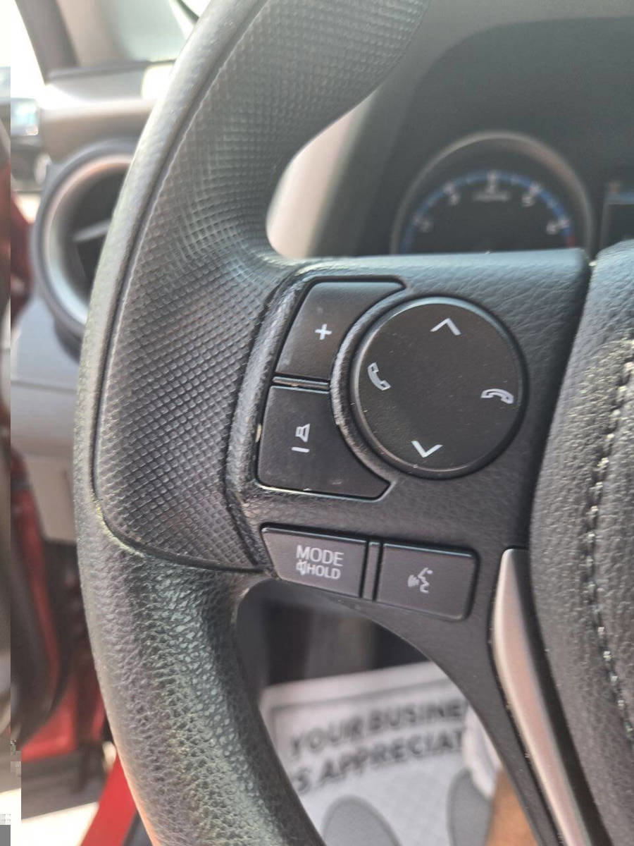 Used 2017 Toyota RAV4 LE image 27