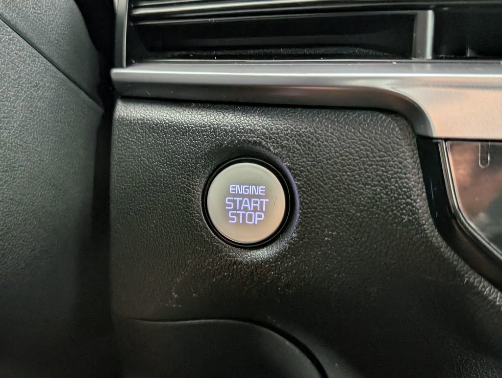 Used 2025 Kia Sorento LX image 23