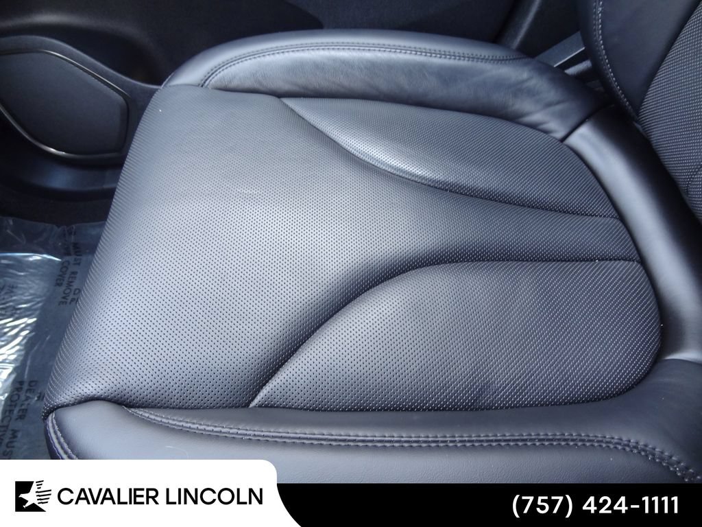 Certified 2020 Lincoln Nautilus Reserve AWD/4WD image 37