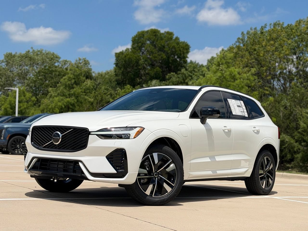 New 2026 Volvo XC60 T8 Core w/ Protection Package Premier AWD/4WD image 2
