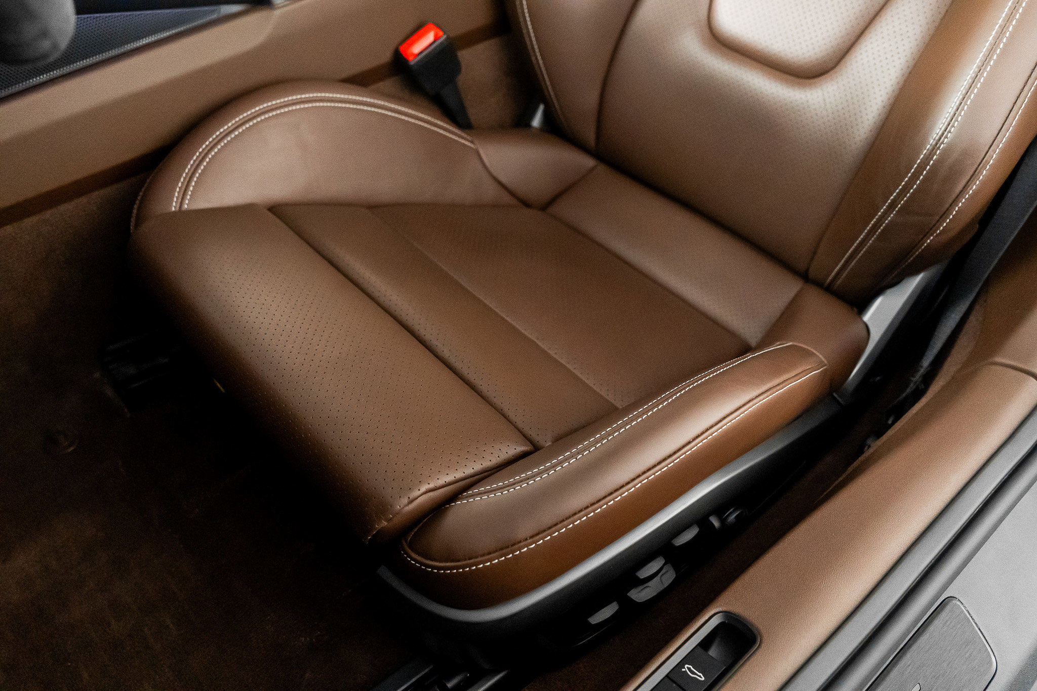 Used 2024 Porsche 911 Carrera 4 GTS image 28