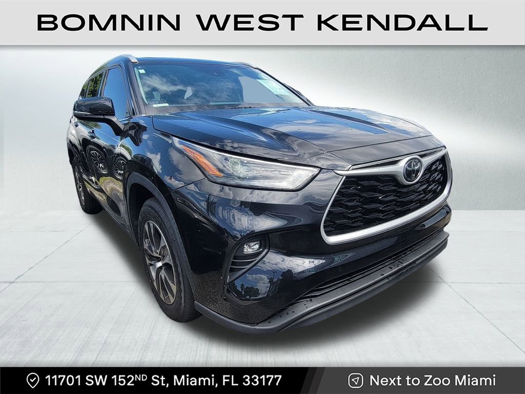 Used 2022 Toyota Highlander XLE