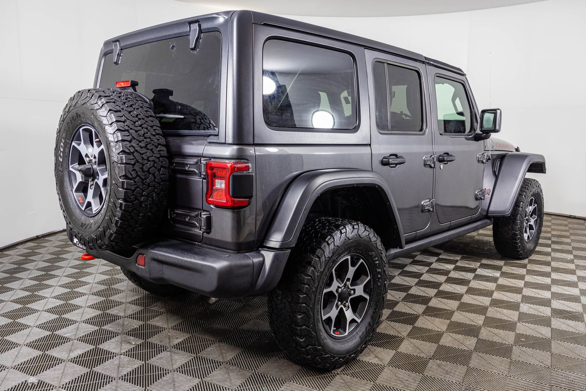 Used 2022 Jeep Wrangler Unlimited Rubicon w/ Steel Bumper Group AWD/4WD image 17
