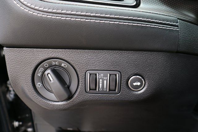 Used 2023 Dodge Challenger SRT Hellcat Widebody image 15