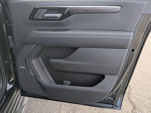 New 2025 Chevrolet Suburban Premier w/ Sun And Tow Package image 37