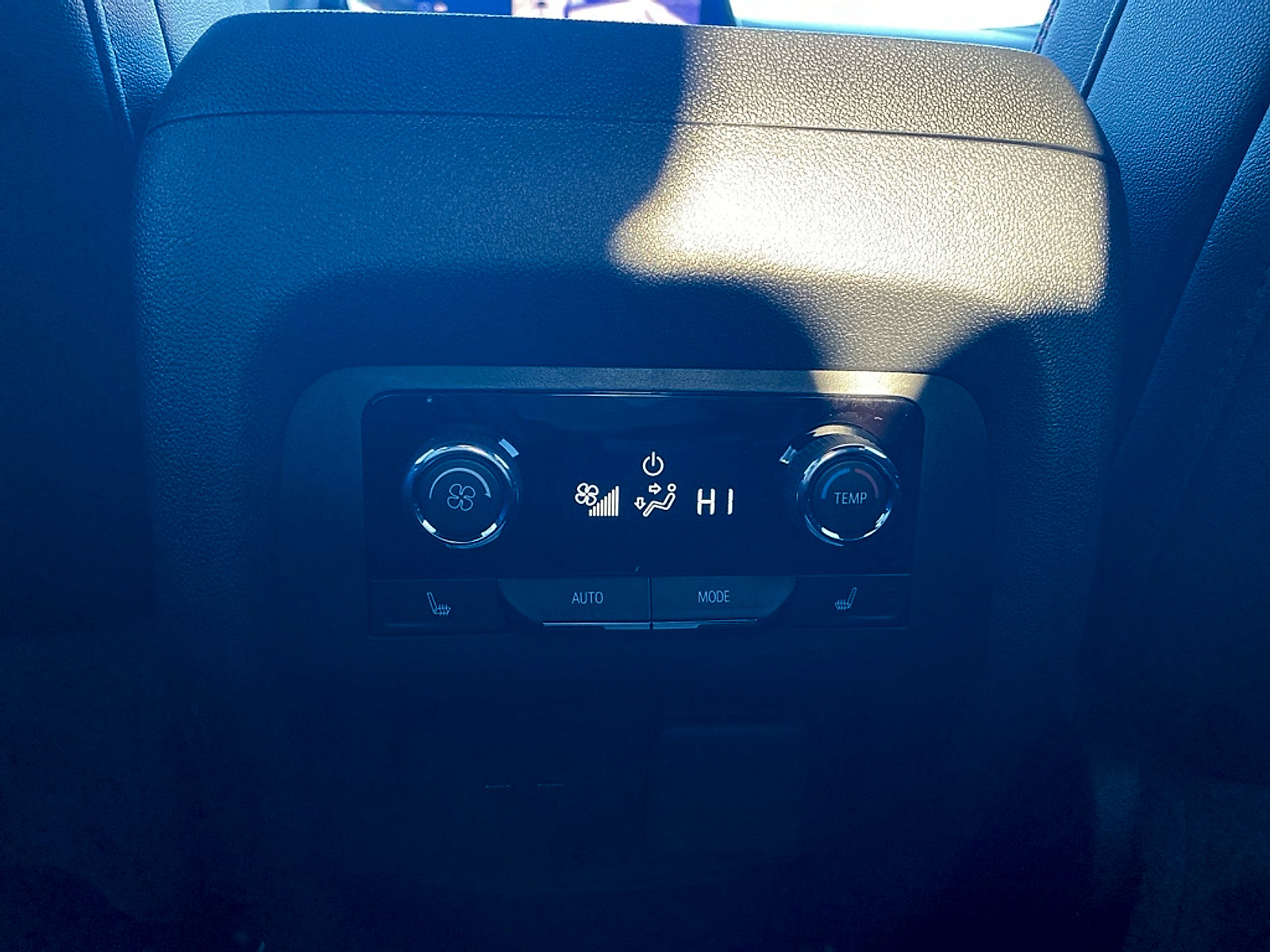New 2026 Chevrolet Traverse RS w/ LPO, Floor Liner Package FWD image 27