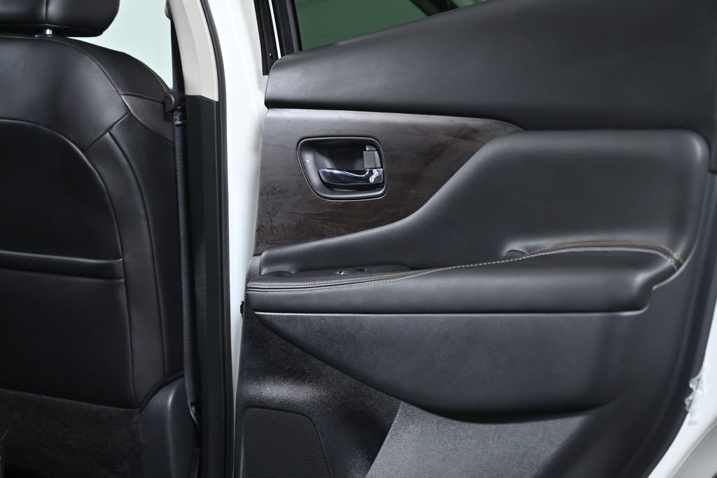 Used 2022 Nissan Murano Platinum w/ Cargo Package image 35