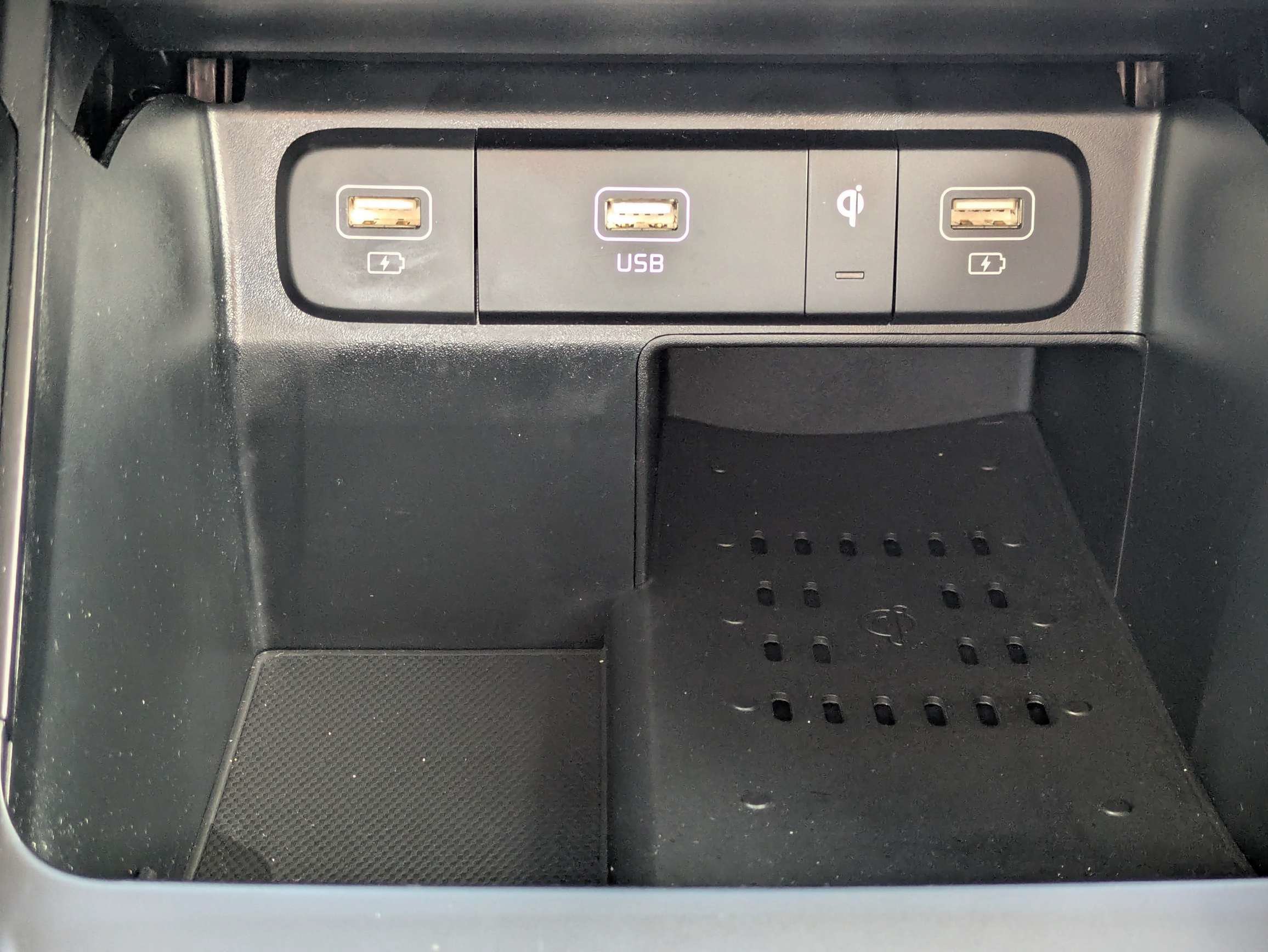 Certified 2023 Kia Sorento EX FWD image 25