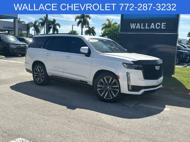 Used 2021 Cadillac Escalade Sport w/ Driver Assist Tech Package AWD/4WD image 2