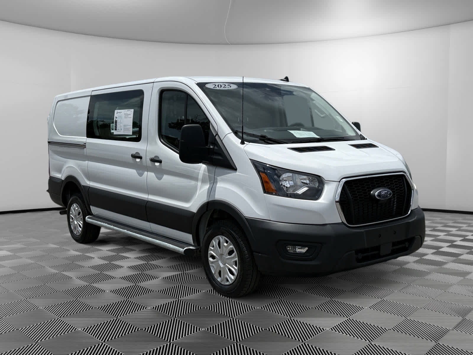 Used 2025 Ford Transit 250 Low Roof w/ Exterior Upgrade Package RWD image 7