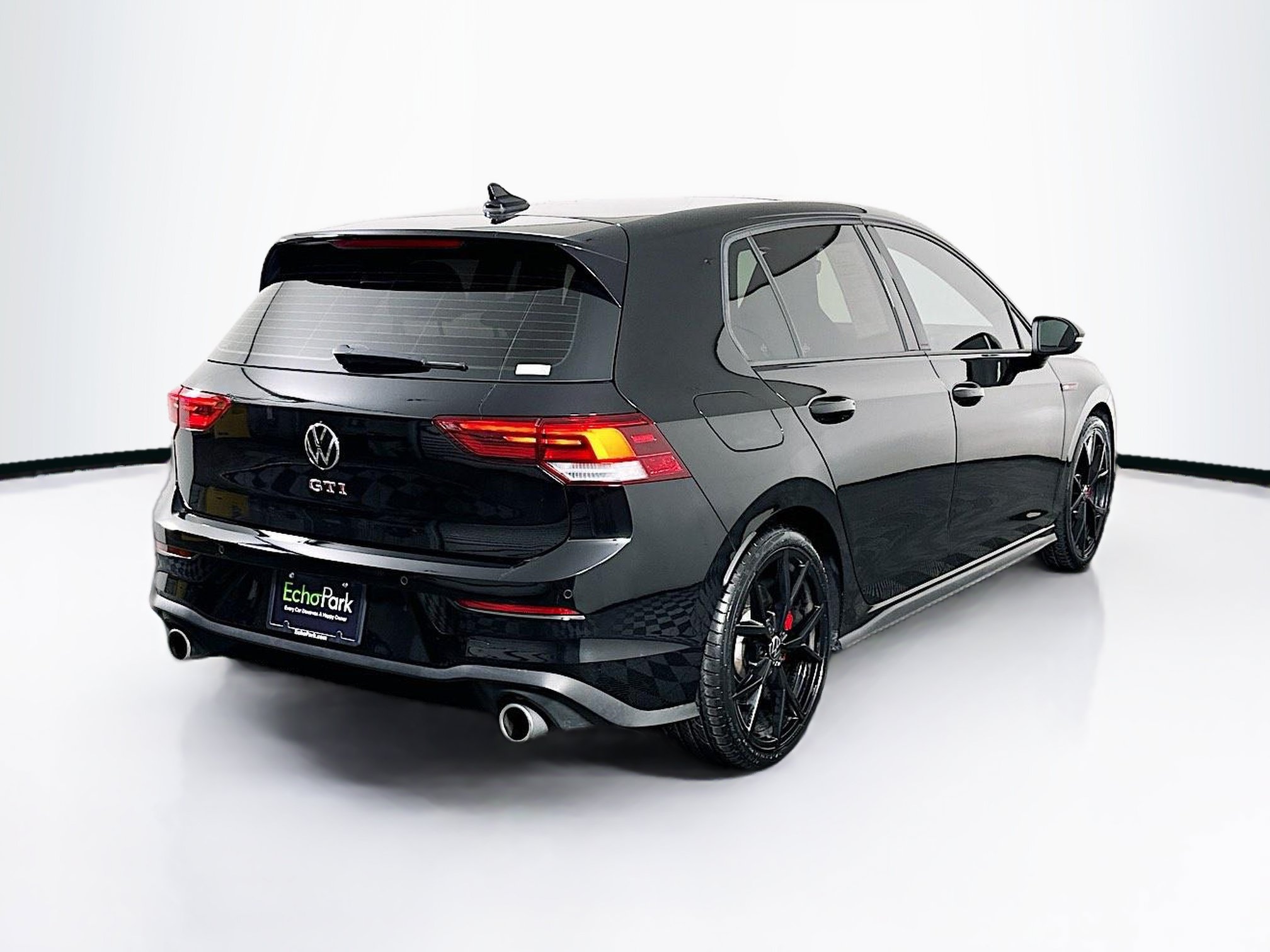 Used 2024 Volkswagen GTI SE FWD image 9
