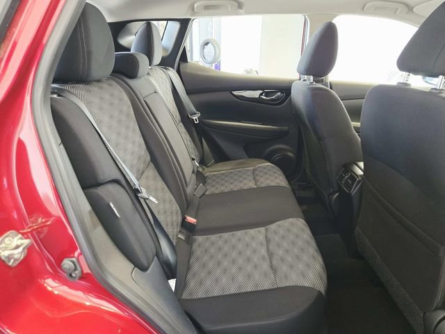 Used 2021 Nissan Rogue Sport SV image 11